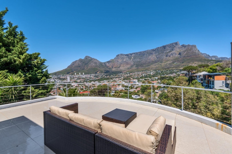 4 Bedroom Property for Sale in Tamboerskloof Western Cape